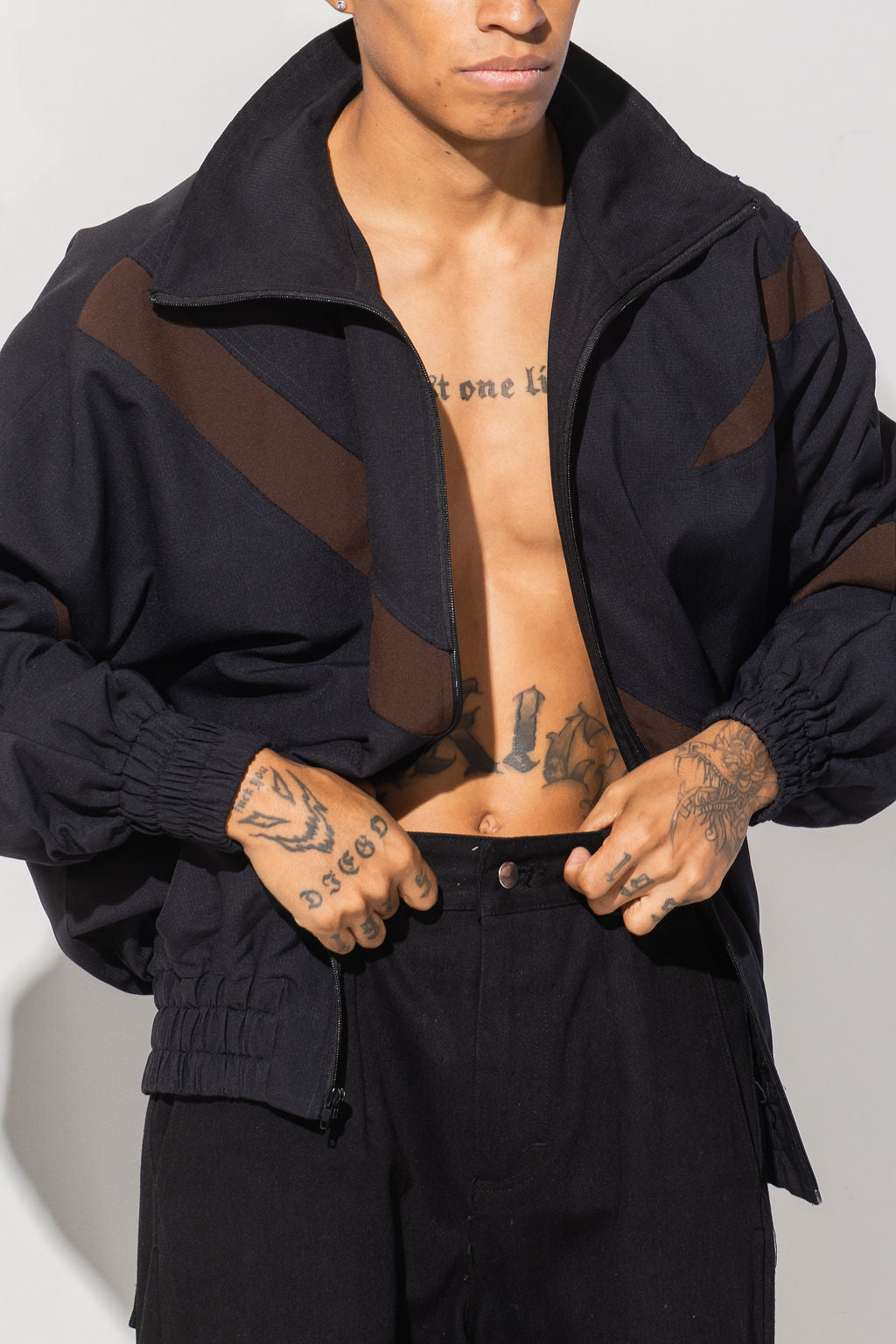 SCRATCHED JACKET- BLACK AND BROWN