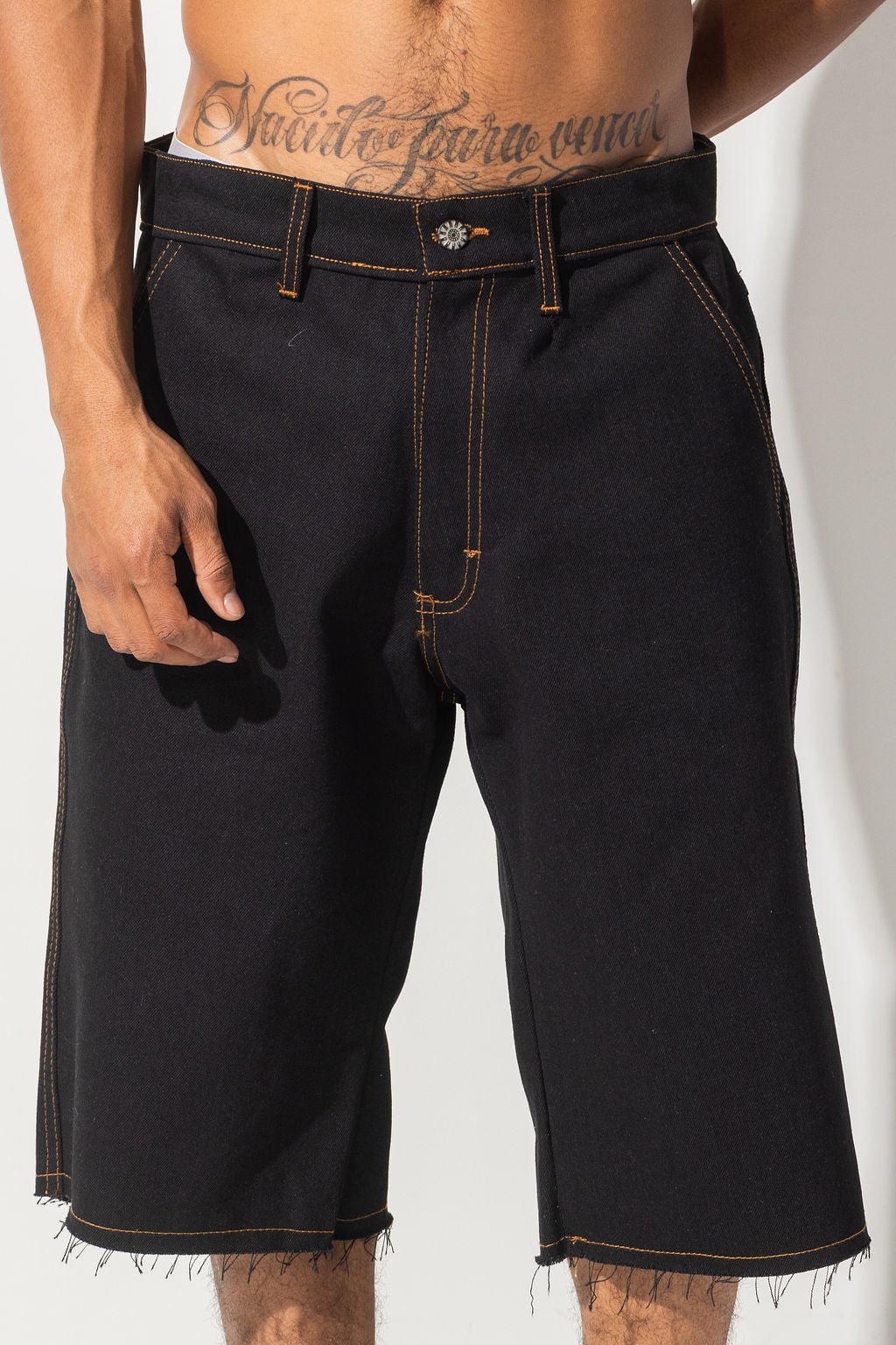 RIPPED SHORT - BLACK