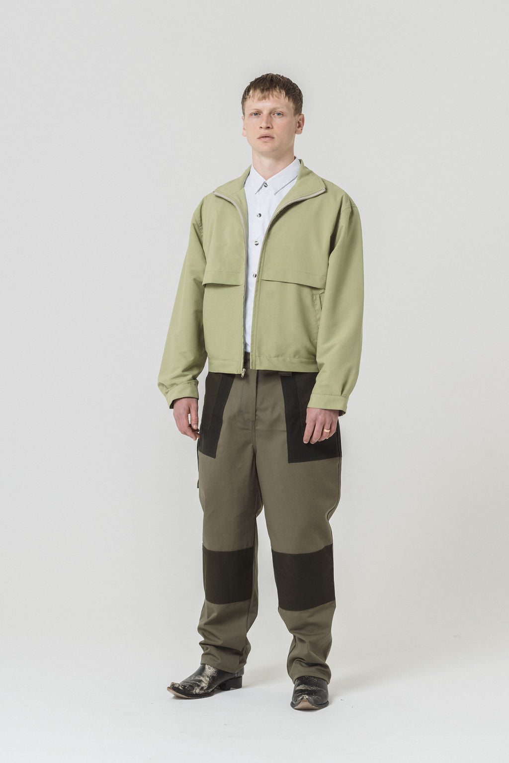 BOMBER JACKET (GREEN)