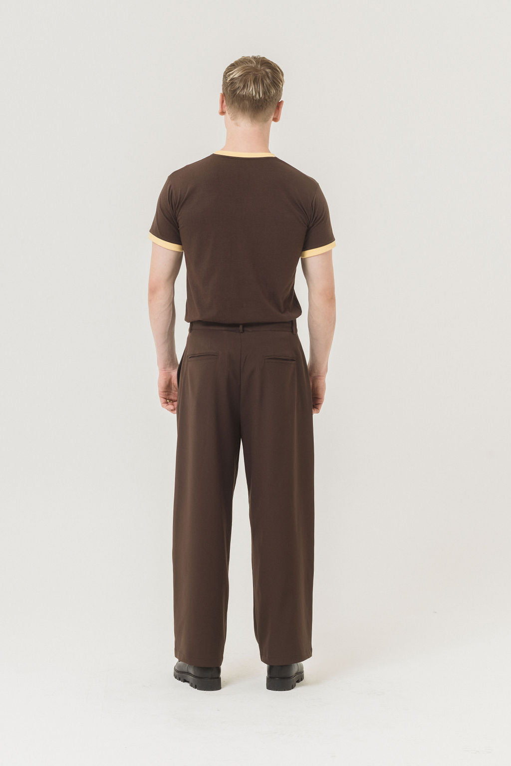 BAGGY PANTS (BROWN)