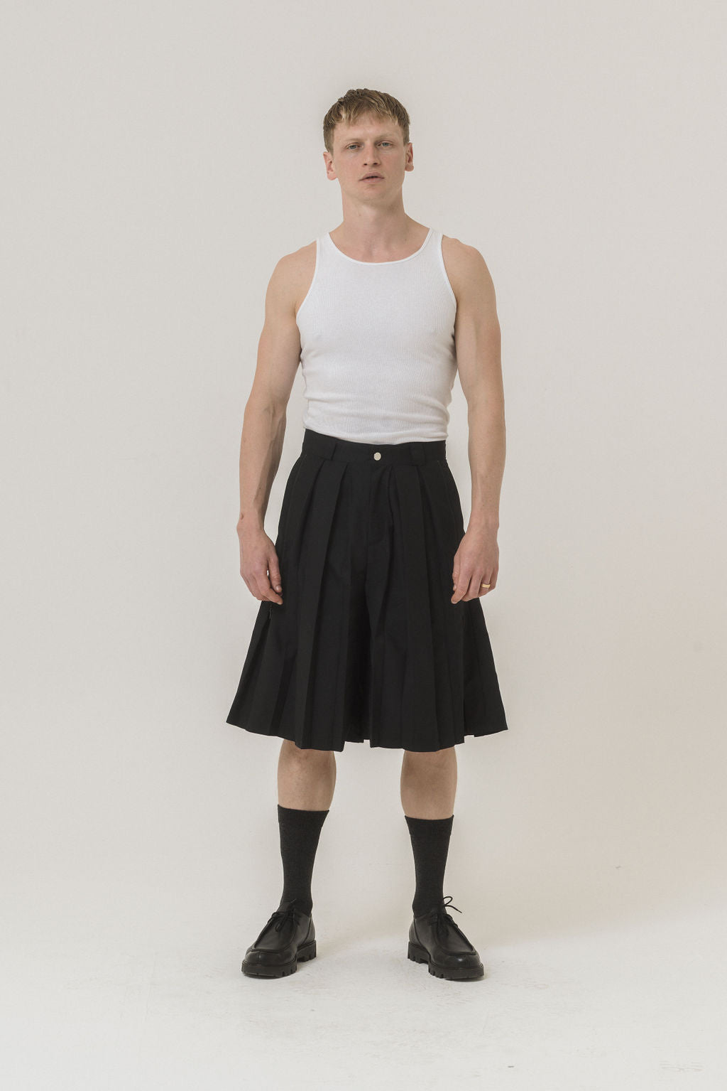 SKIRT SHORT (BLACK)